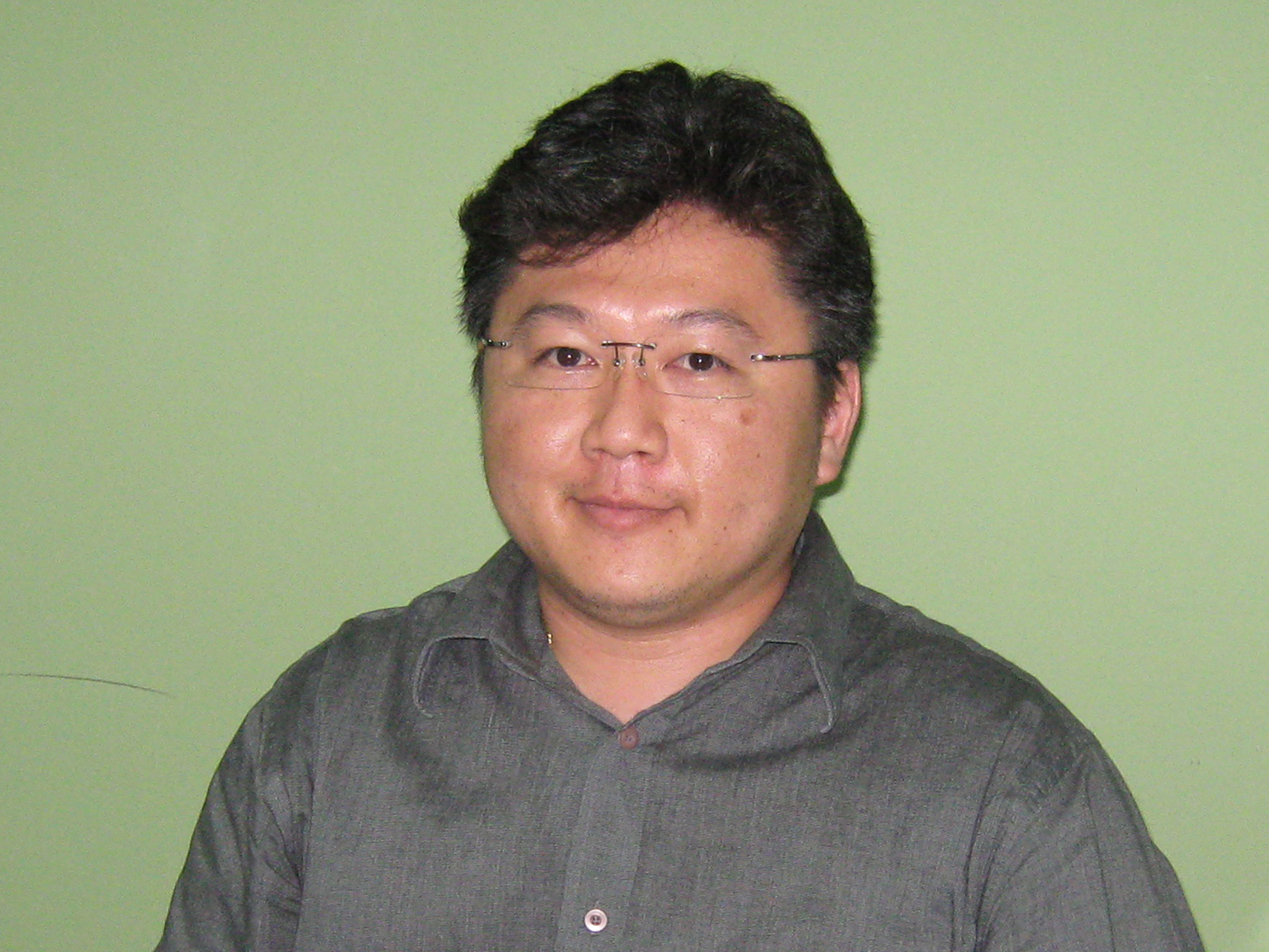 Dr. Claudio Ito