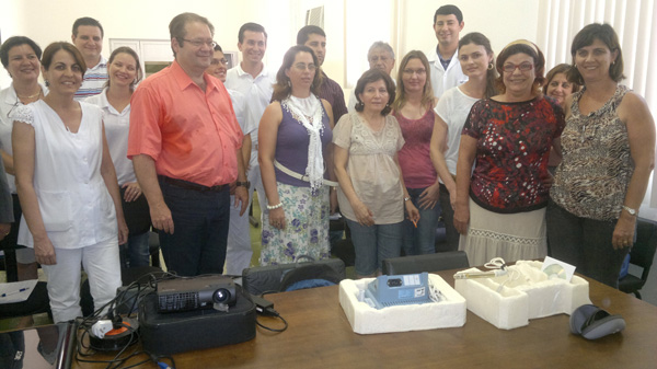 entrega do laserterapia santa casa de Bandeirantes