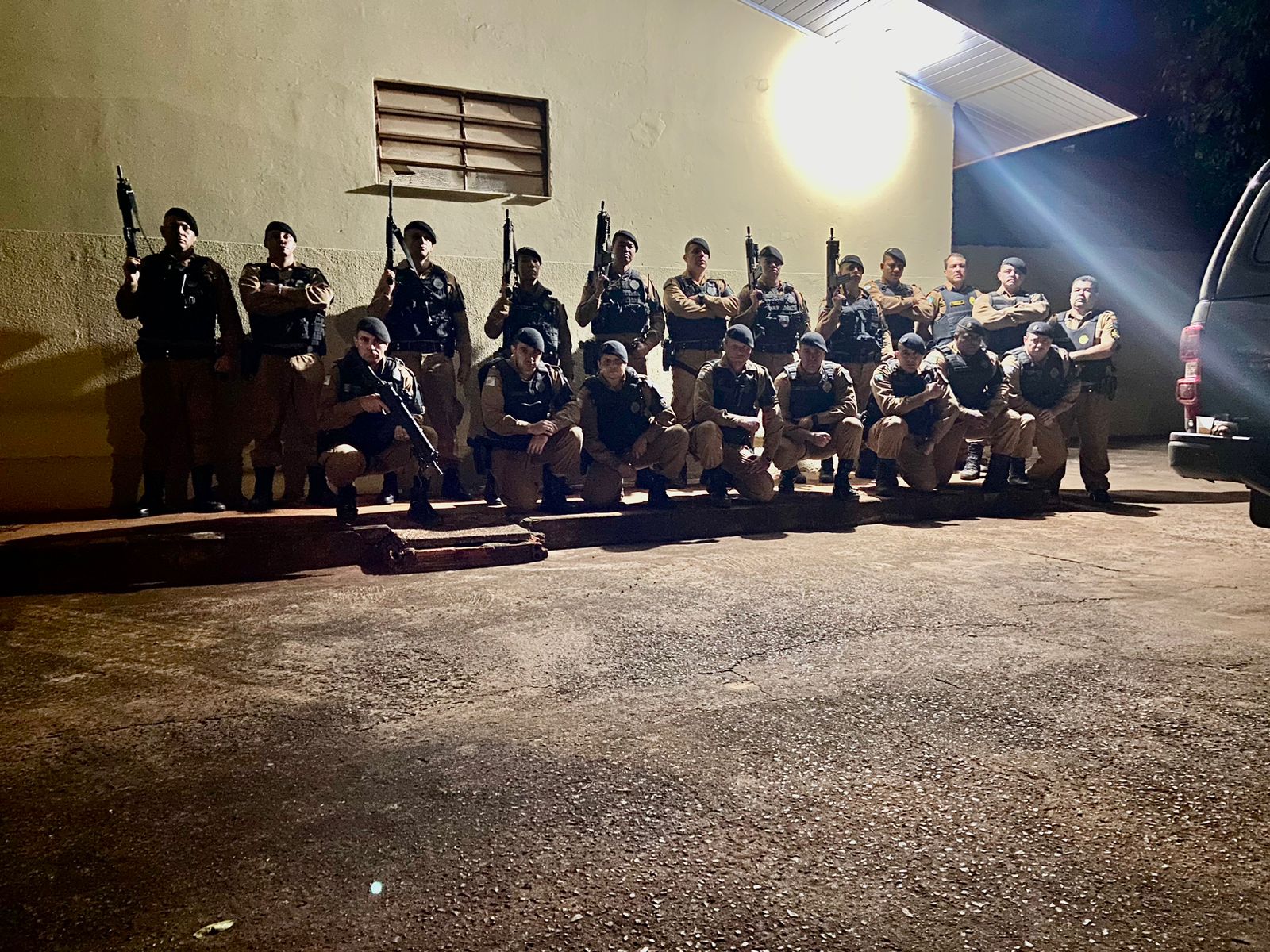 Dois homens e uma mulher morrem em Itambaracá após confronto com a Polícia  Militar - Rádio Cabiuna